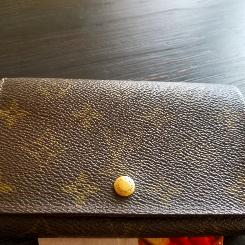 LV vintage wallet Still Have Some Life. No Code As Is